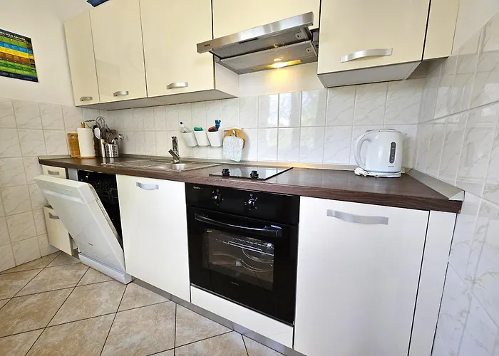 Mirko アパート マリンスカ